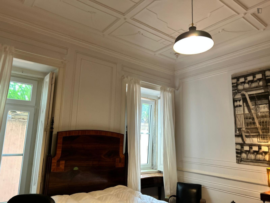 Nice bedroom next to Museu do Oriente - Lisbonne - chambre - ImmoJeune