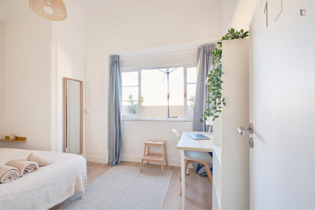 Very appealing double bedroom in Alameda - Lisbonne - chambre - ImmoJeune
