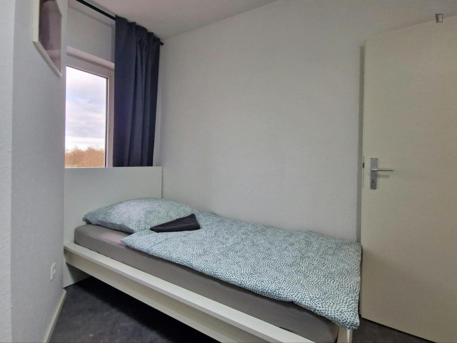 Single bedroom in a student flat, in the centre of Dortmund - Dortmund - chambre - ImmoJeune