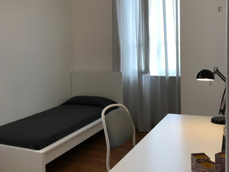 Very nice single bedroom near the University of Bocconi - Milan - chambre - ImmoJeune