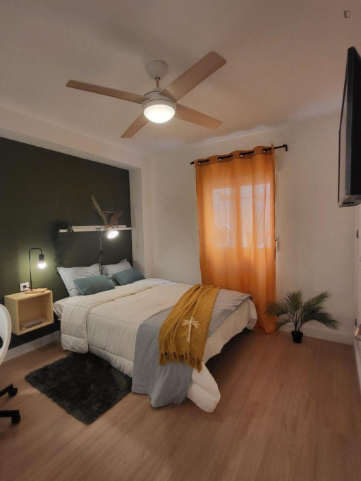 Alluring double bedroom in San Vicente del Raspeig - Alicante - chambre - ImmoJeune