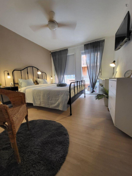 Lovely double bedroom in San Vicente del Raspeig - Alicante - chambre - ImmoJeune
