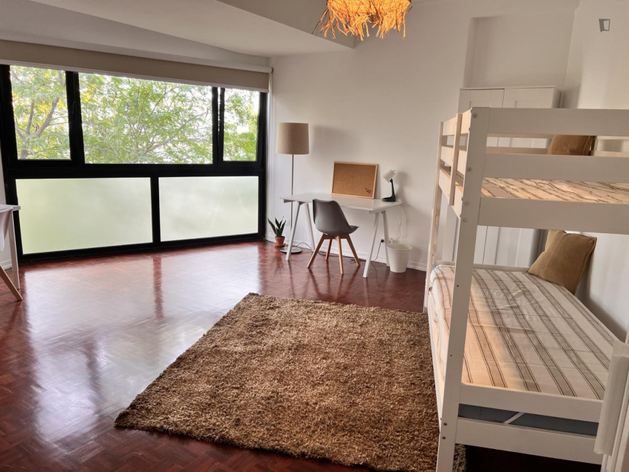 Nice bedroom close to Olivais metro station - Lisbonne - chambre - ImmoJeune