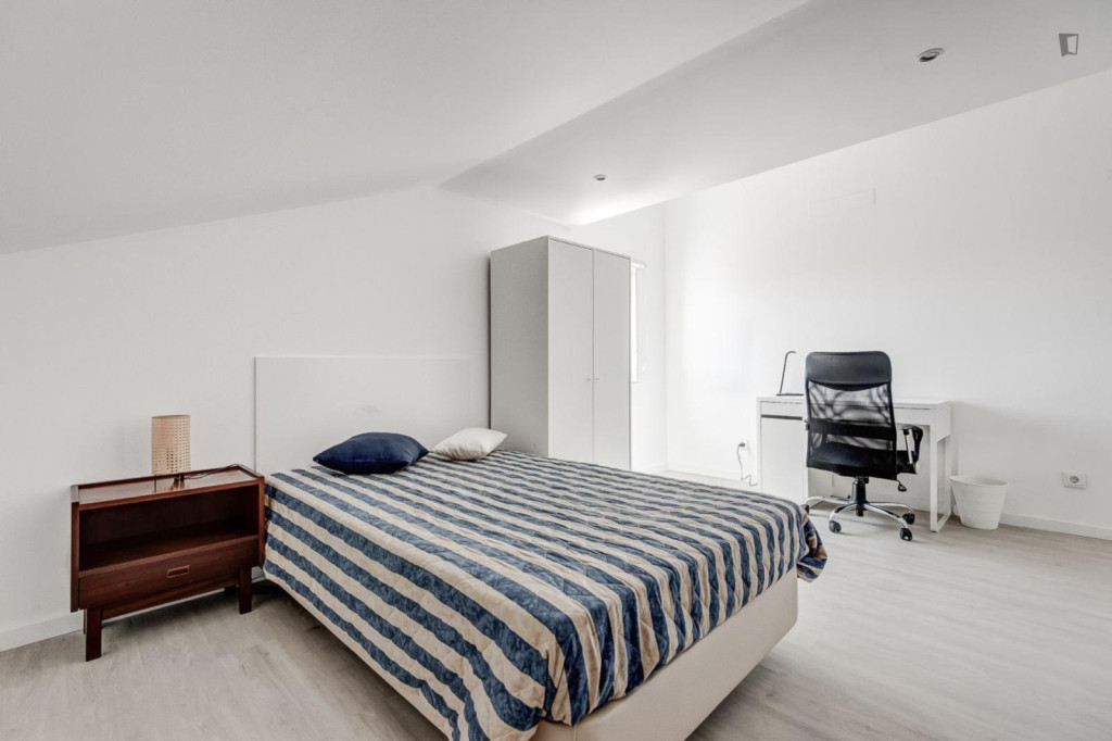 Nice bedroom in Monte da Caparica - Lisbonne - chambre - ImmoJeune
