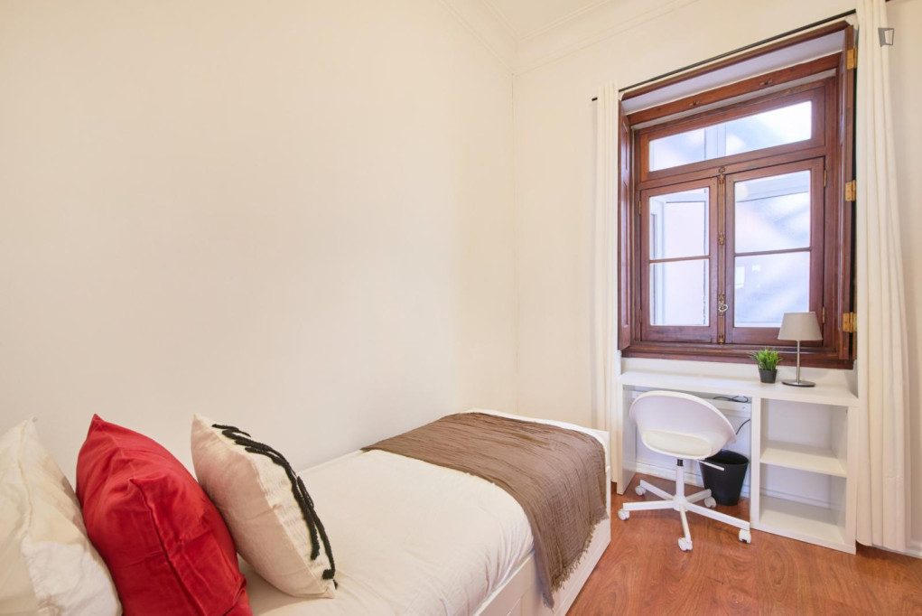 Cosy single ensuite bedroom in Estrela - Lisbonne - chambre - ImmoJeune