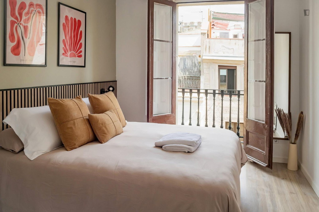 Suite with doublebed and private bathroom - Barcelone - chambre - ImmoJeune
