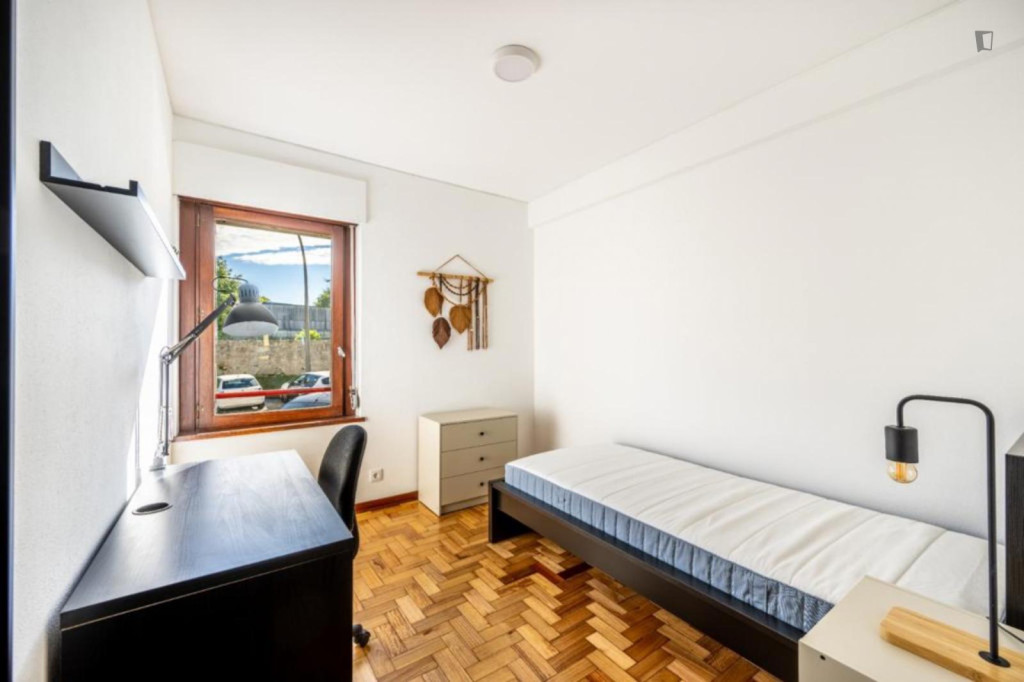 Great bedroom in Paranhos, Porto - Porto - chambre - ImmoJeune