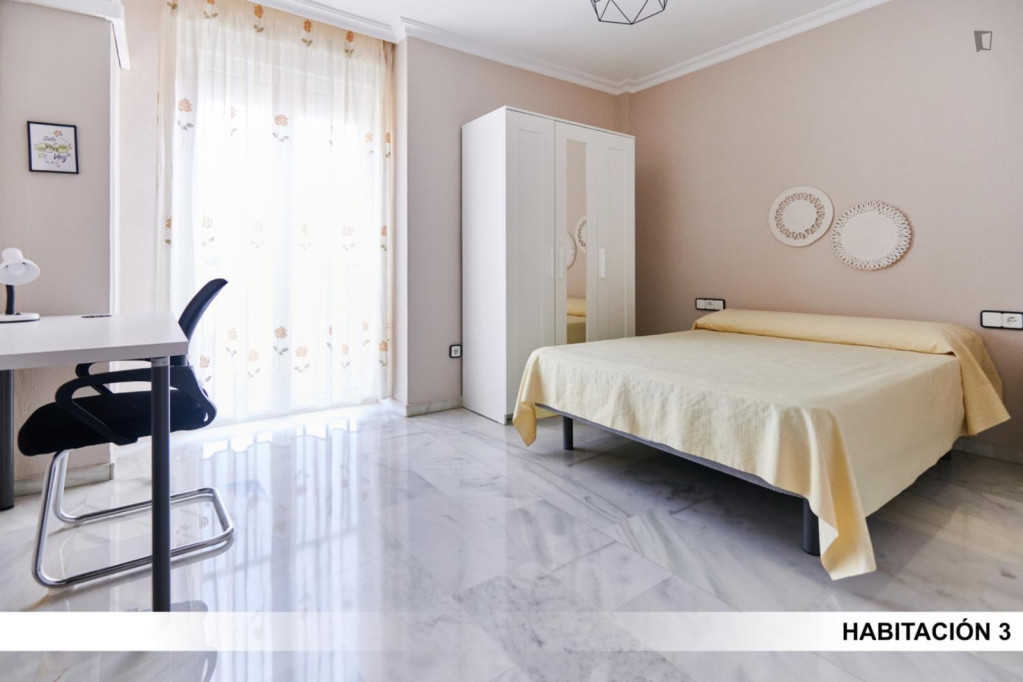 Cosy double bedroom in Macarena - Séville - chambre - ImmoJeune