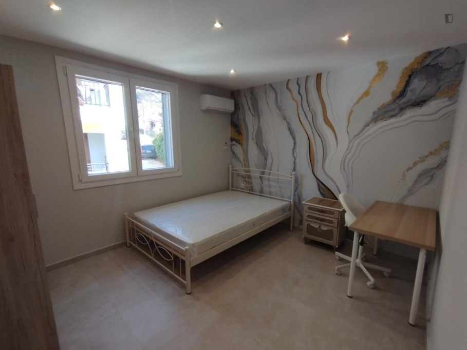 Homely single bedroom near Pasha’s Gardens - Thessaloniki - chambre - ImmoJeune