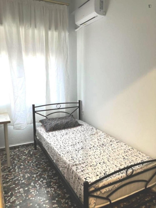 Homely single bedroom in Nea Ionia - Volos - chambre - ImmoJeune