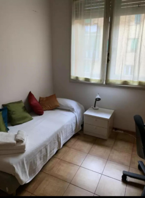 Single Bedroom in Bologna - Bologne - chambre - ImmoJeune