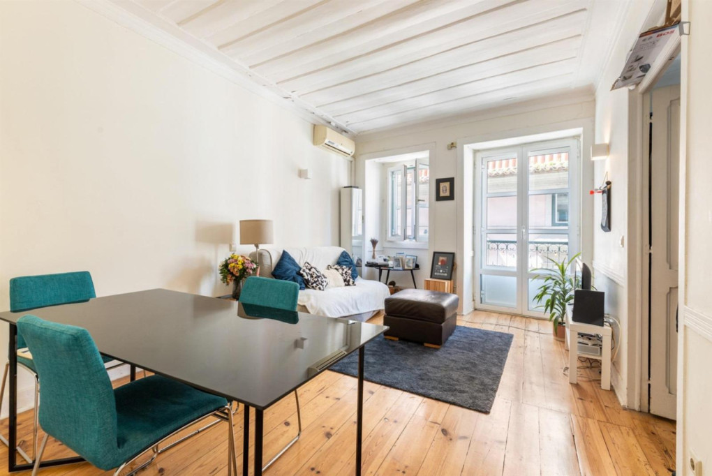 Modern and bright 3-bedroom in the heart of Chiado - Lisbonne - chambre - ImmoJeune