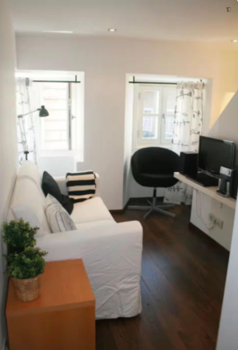 Passionate 1 Bedroom Apartment close to Baixa-Chiado Metro - Lisbonne - chambre - ImmoJeune