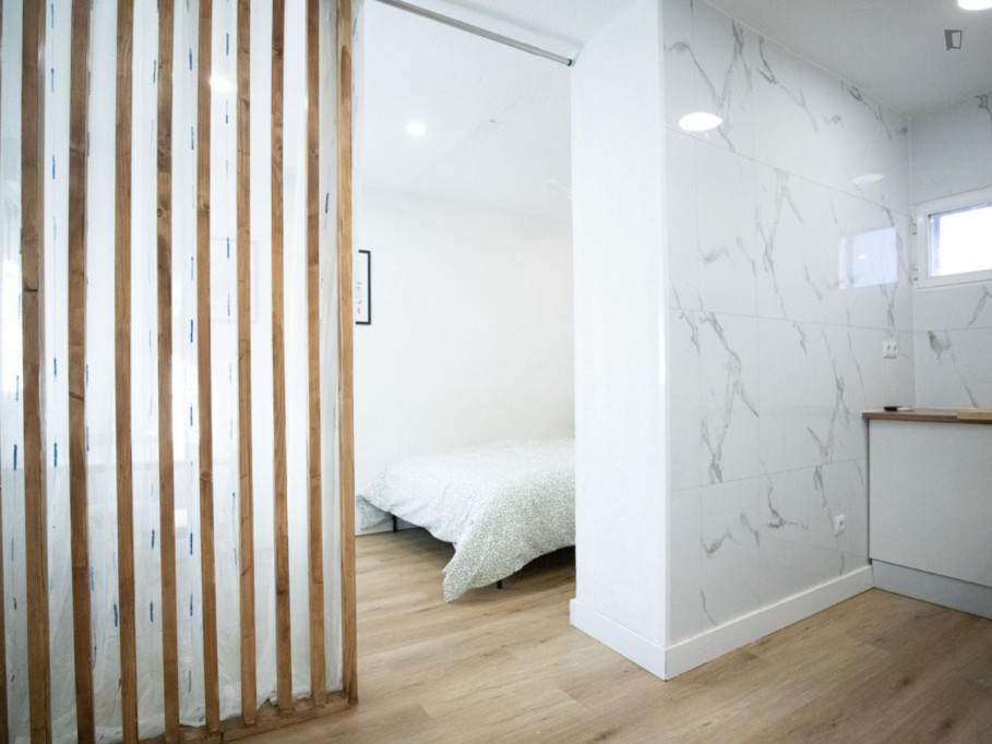 Charming studio in San Diego - Madrid - chambre - ImmoJeune