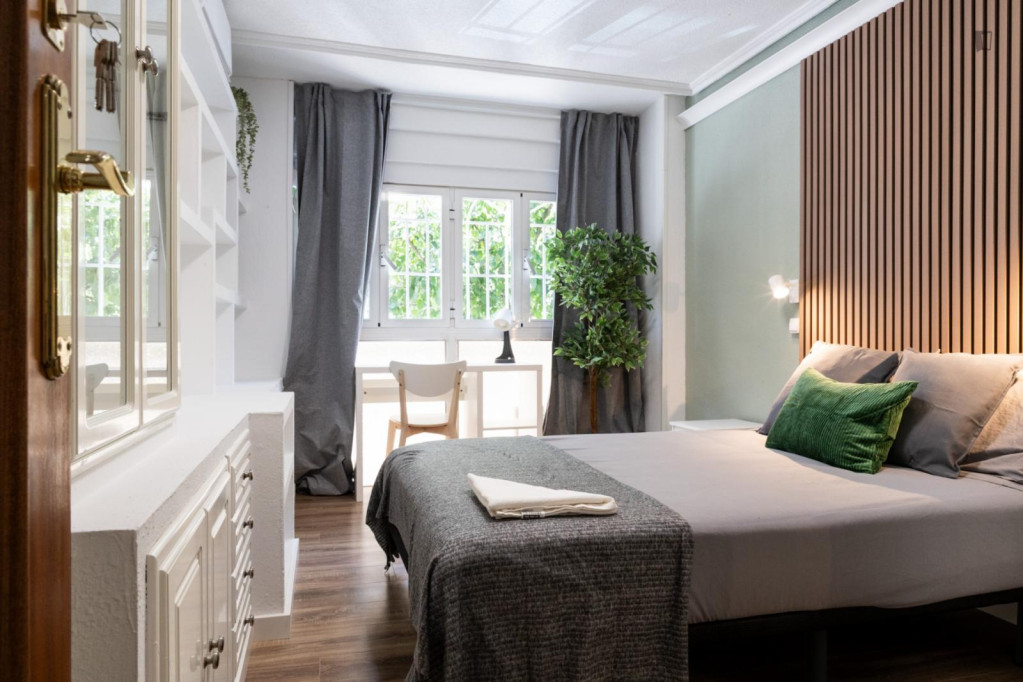 Bright double bedroom near Parque Caramuel - Madrid - chambre - ImmoJeune