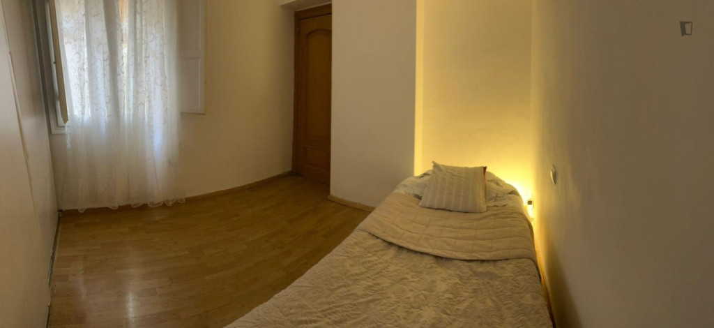 Single bedroom in 4-bedroom apartment - Barcelone - chambre - ImmoJeune