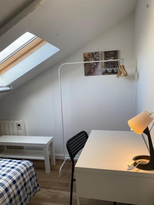 Great bedroom next to Centro Comercial Colombo - Lisbonne - chambre - ImmoJeune