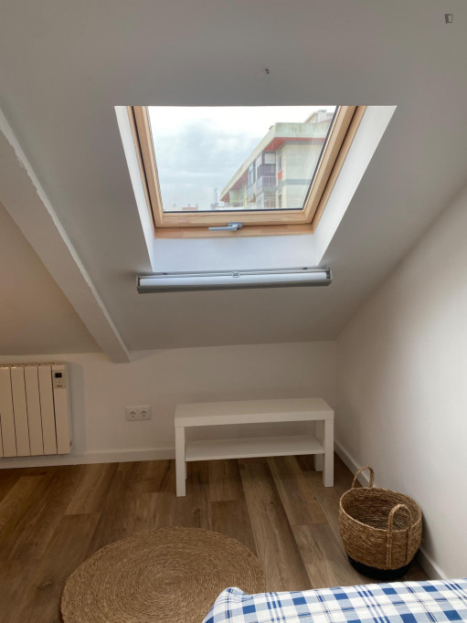 Cosy bedroom in a nice area - Lisbonne - chambre - ImmoJeune