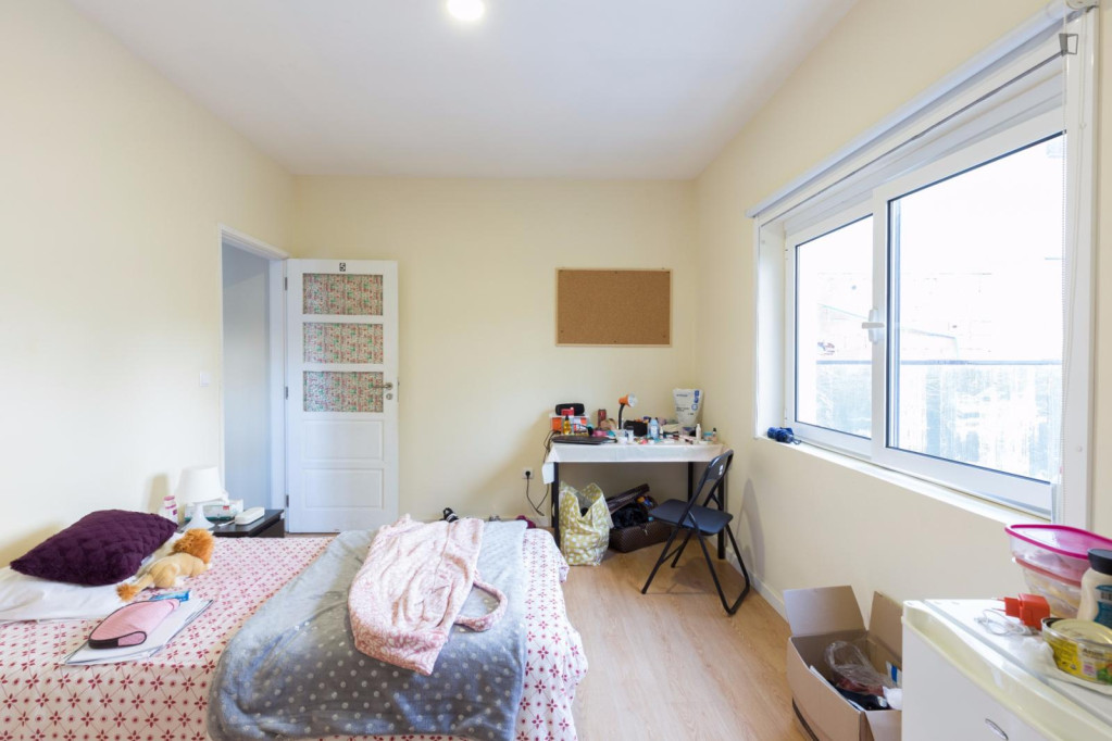 Appealing double ensuite bedroom in a student dormitory, in Bonfim - Porto - chambre - ImmoJeune