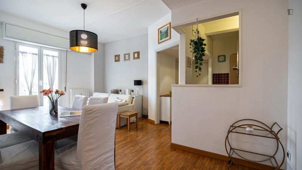Charming 1-bedroom apartment in the Central zone - Milan - chambre - ImmoJeune