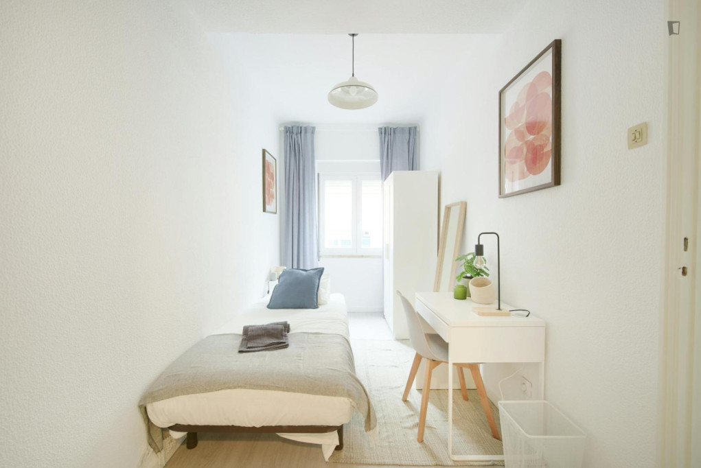Appealing single ensuite bedroom in Saldanha - Lisbonne - chambre - ImmoJeune