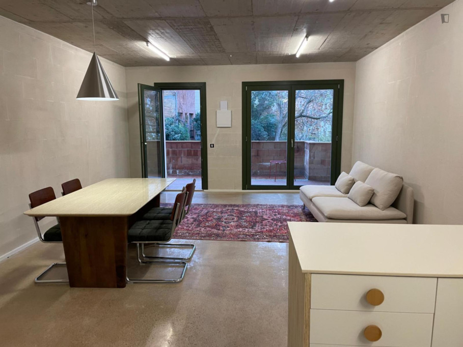 Beautiful 2-bedroom apartment with balcony in Montjuïc area - Barcelone - chambre - ImmoJeune