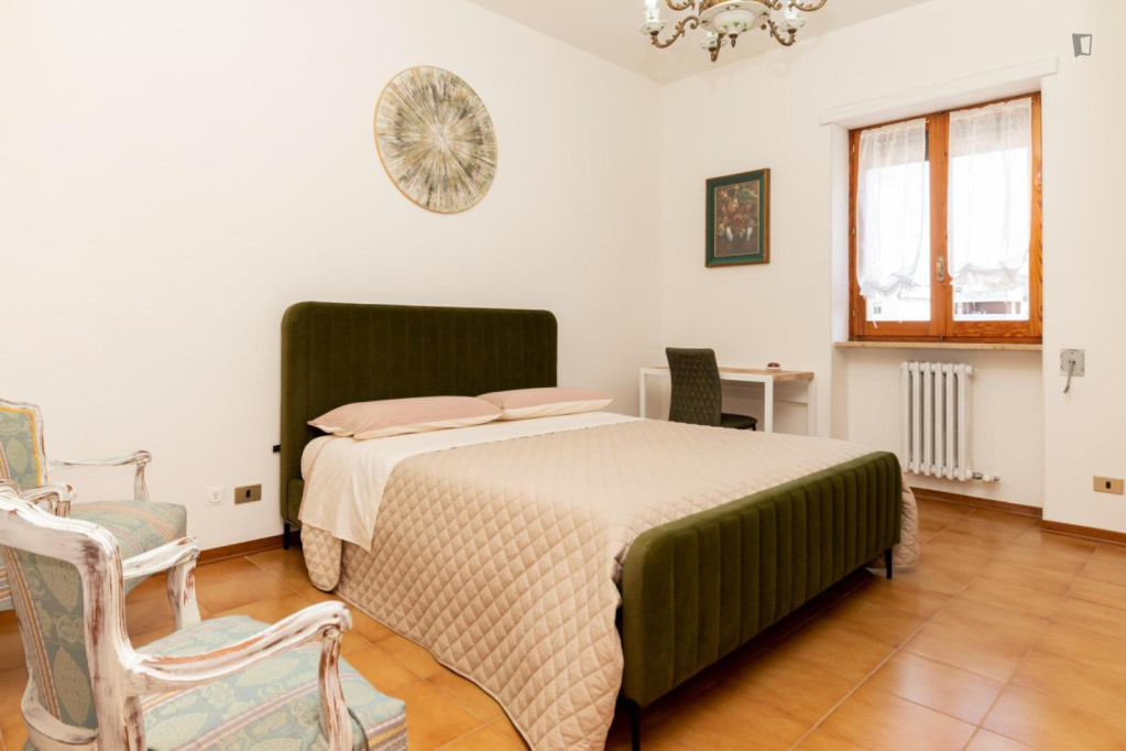 Comfortable double bedroom close to the city center and well connected to the university - Lecce - chambre - ImmoJeune
