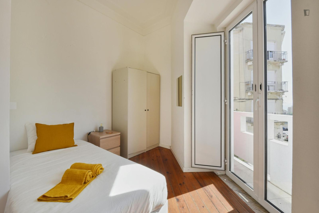 Very neat single bedroom in Penha de França - Lisbonne - chambre - ImmoJeune