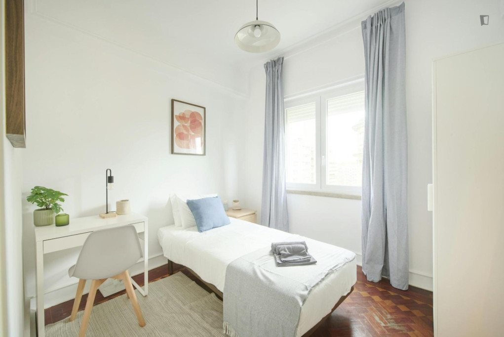 Bright single bedroom in Saldanha - Lisbonne - chambre - ImmoJeune