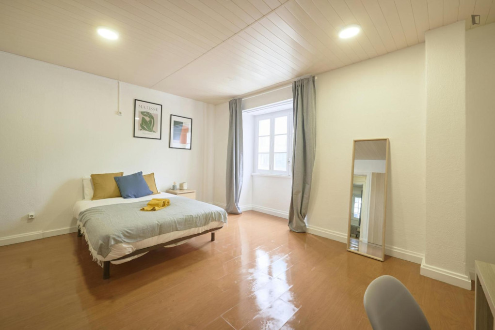 Big double bedroom near Parque Eduardo VII - Lisbonne - chambre - ImmoJeune
