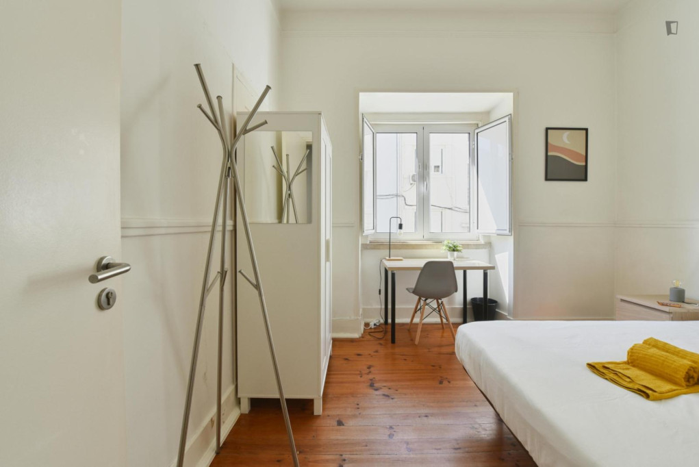 Welcoming double bedroom in Penha de França - Lisbonne - chambre - ImmoJeune