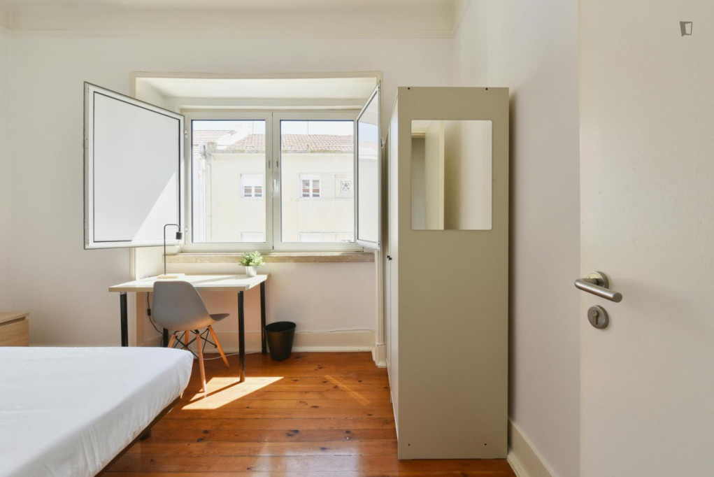 Neat double bedroom in Penha de França - Lisbonne - chambre - ImmoJeune