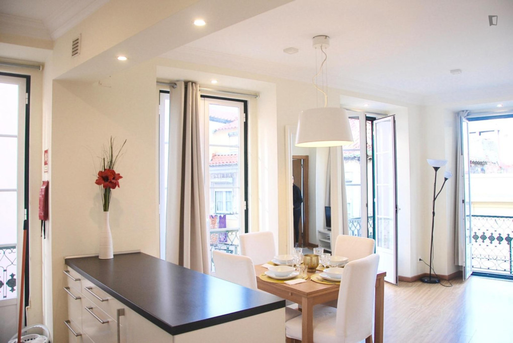 Charming and sunny Apartment in Chiado - Lisbonne - chambre - ImmoJeune