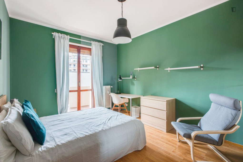 Bright single bedroom with a balcony, in Greco - Milan - chambre - ImmoJeune