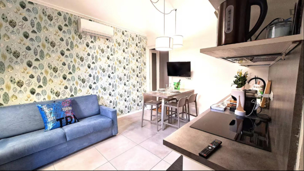 Modern 1-Bedroom Apartment in Turin - Turin - chambre - ImmoJeune