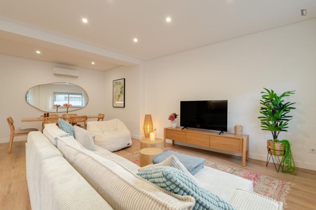Excellent 2-bedroom apartment with a terrace, Santo Ildefonso - Porto - chambre - ImmoJeune