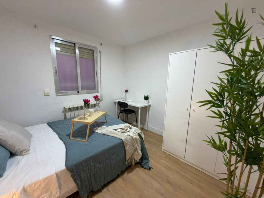Cosy single bedroom in Palomeras Sureste - Madrid - chambre - ImmoJeune