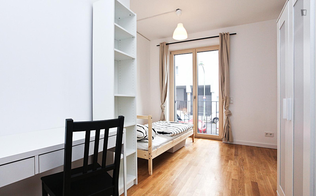 Neat single bedroom in Ostend - Frankfurt am Main - chambre - ImmoJeune