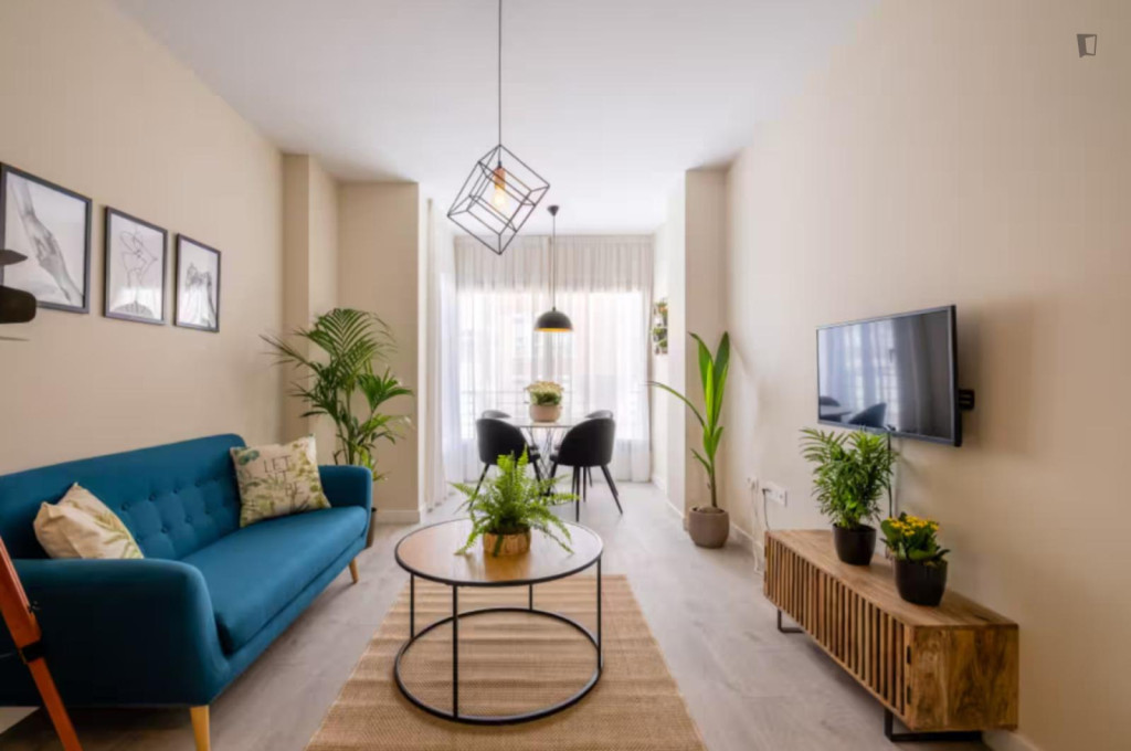 Charming 1 Bedroom Apartment close to Malaga Regional Hospital - Malaga - chambre - ImmoJeune