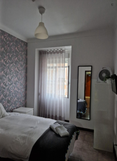 Comfy Single Bedroom close to Penha de França View Point - Lisbonne - chambre - ImmoJeune