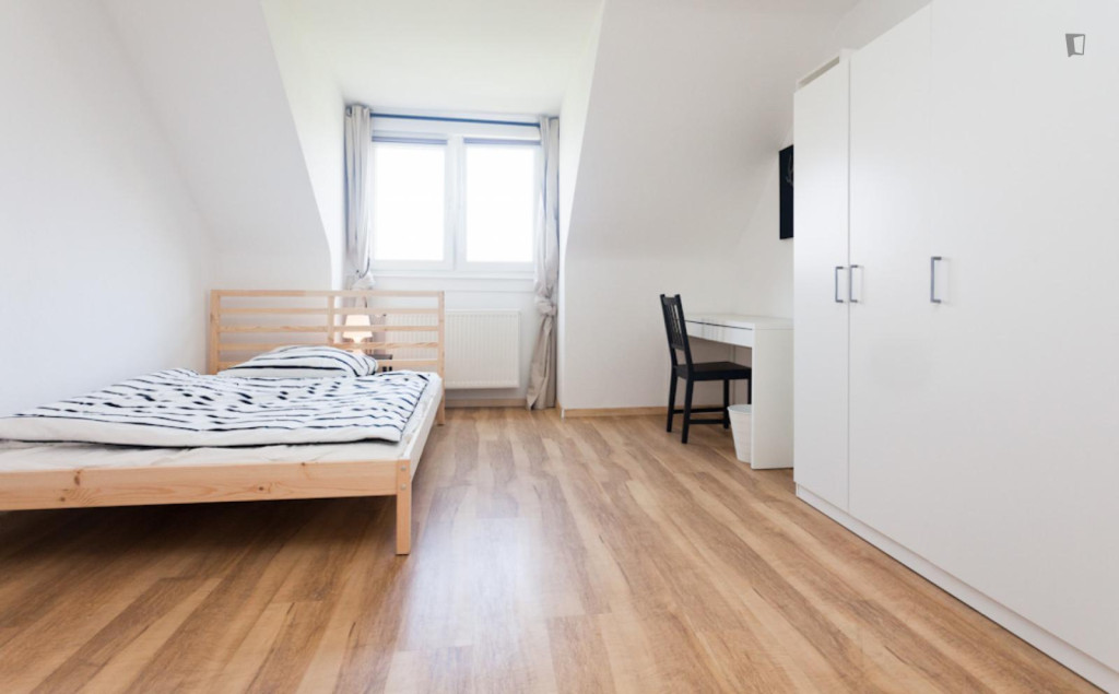 Brilliant single bedroom in Westend - Frankfurt am Main - chambre - ImmoJeune