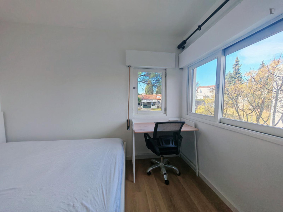 Welcoming bedroom next to Braga Parque - Braga - chambre - ImmoJeune