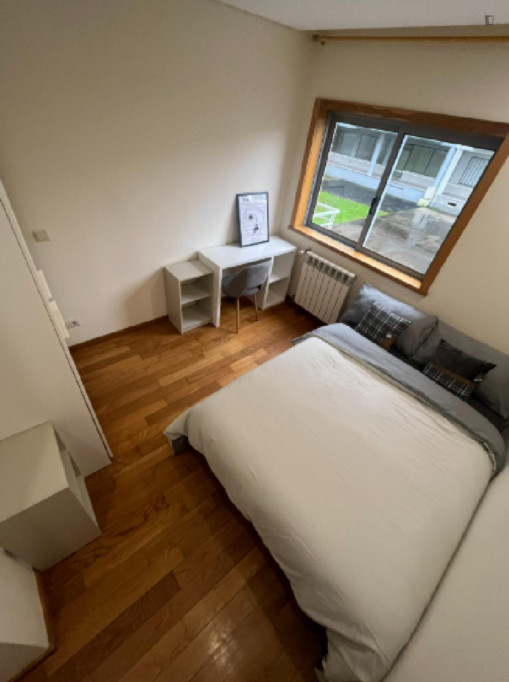 Adorable Single Bedroom close to Polytechnic Institute of Viana do Castelo - Viana do Castelo - chambre - ImmoJeune