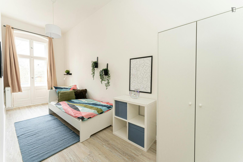 Tasteful double bedroom in Neukölln - Berlin - chambre - ImmoJeune