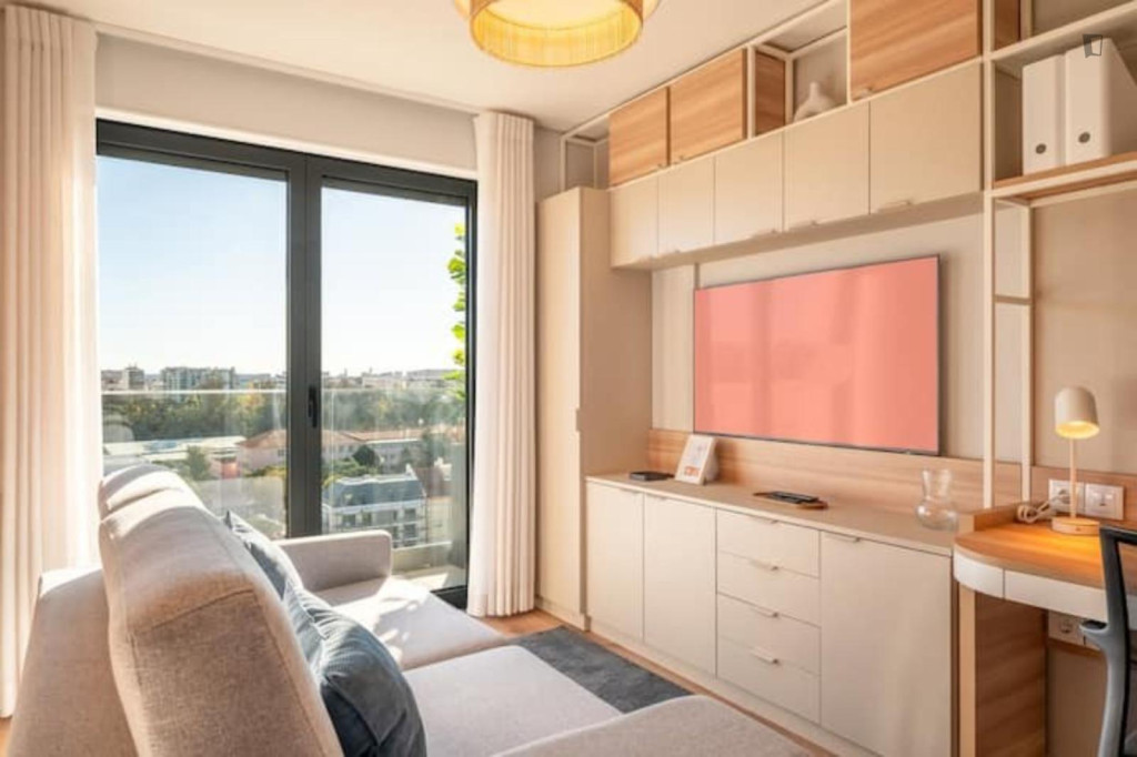 Spacious and inviting apartment - Lisbonne - chambre - ImmoJeune