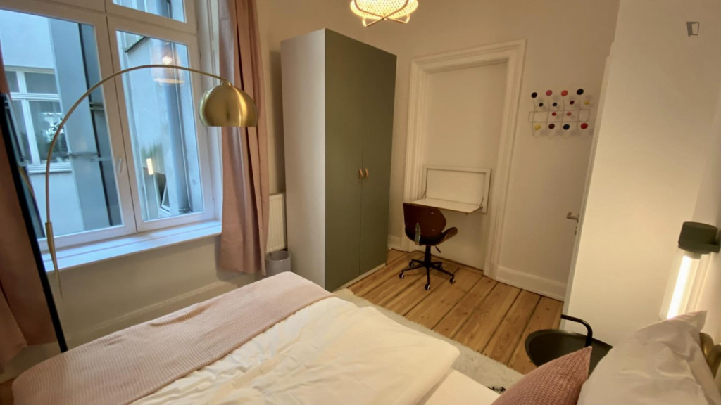 Very nice double bedroom near Meßberg metro - Hamburg - chambre - ImmoJeune