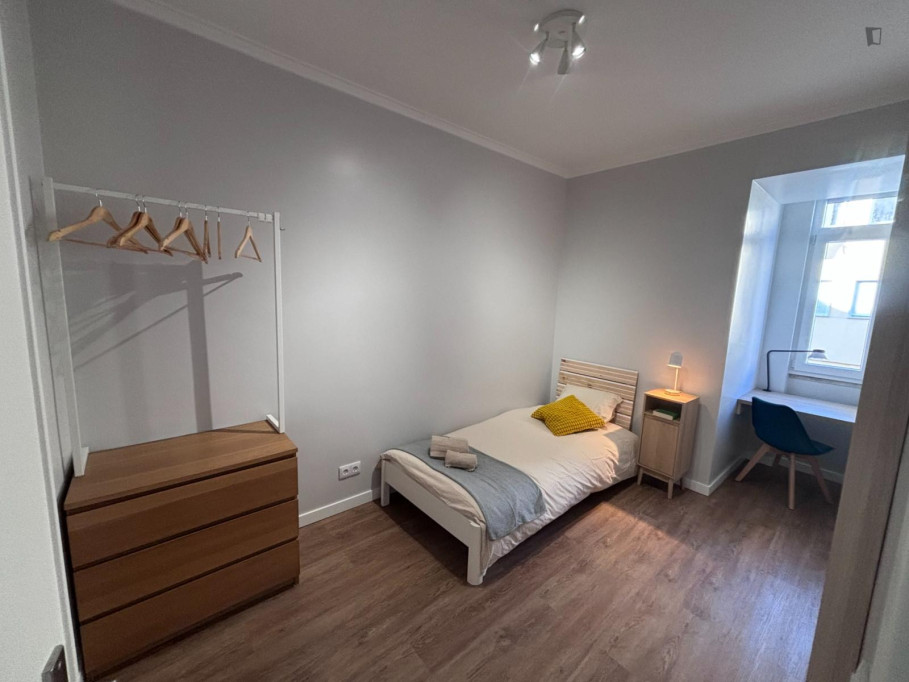 Comfortable bedroom not too far from Saldanha - R4 - Lisbonne - chambre - ImmoJeune