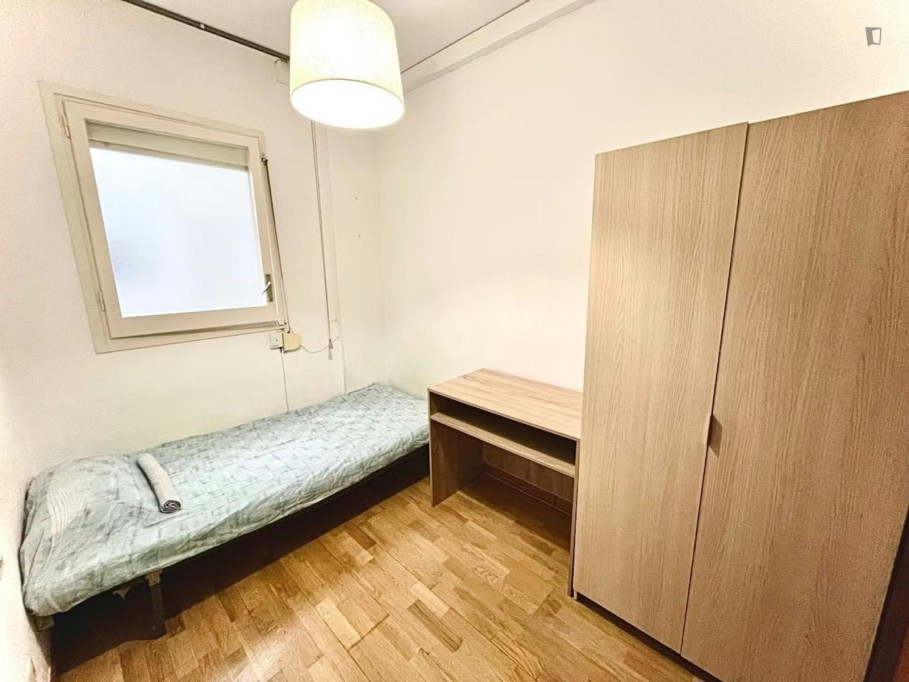 Pleasant single bedroom in Fort Pienc - Barcelone - chambre - ImmoJeune