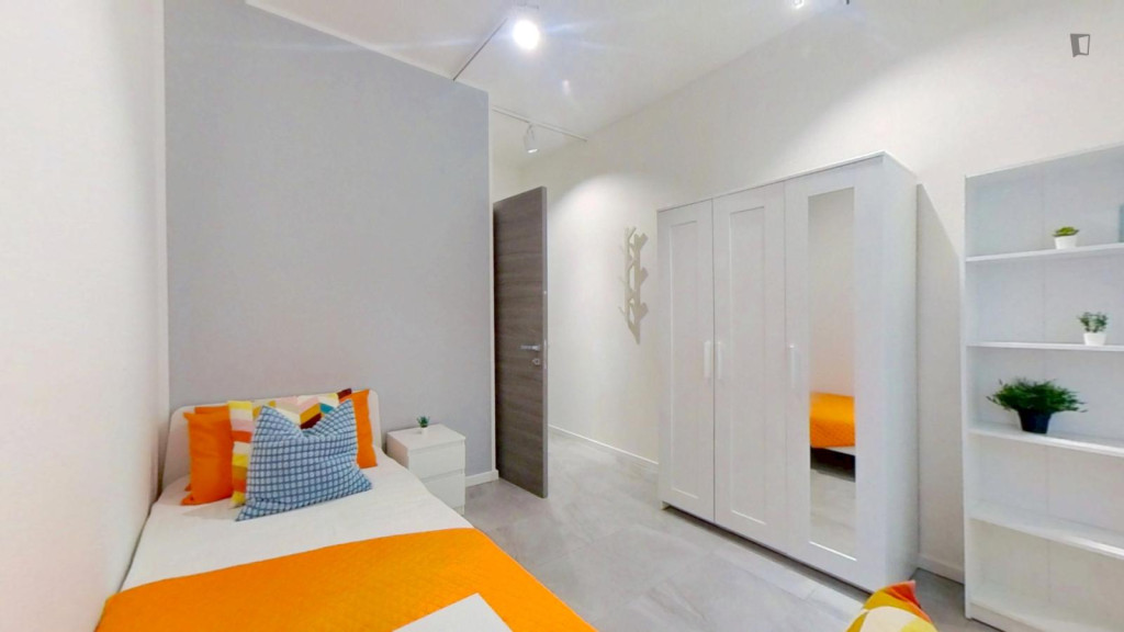 Charming single bedroom in the heart of Modena - Modena - chambre - ImmoJeune