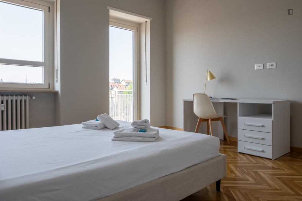 Modern 2-Bedroom Apartment in Turin - Turin - chambre - ImmoJeune